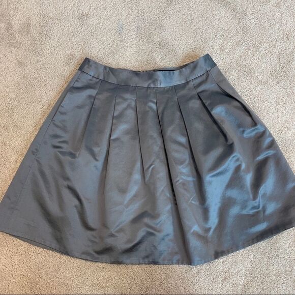 Club Monaco gray pleated skater circle skirt silk blend Sz 4 - Picture 3 of 9